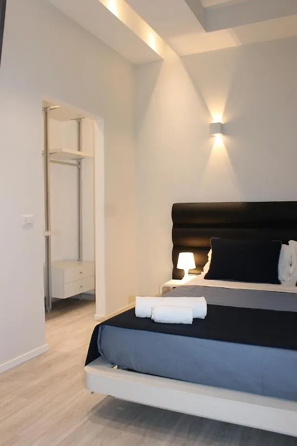 ** Pensión Little Rose Lodge Roma Italia