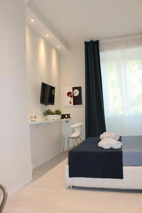 Pensión Little Rose Lodge Roma