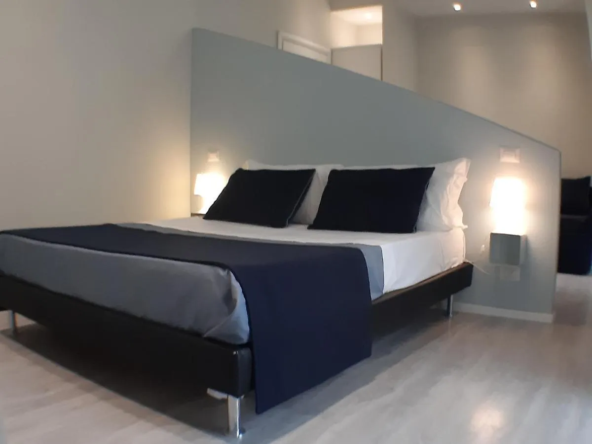 Little Rose Lodge Roma Italia